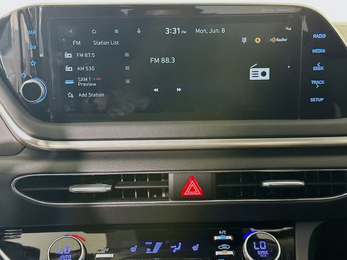 Used 2023 Hyundai Sonata SEL w/ Convenience Package FWD image 24