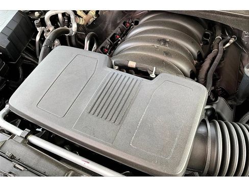 Used 2024 Chevrolet Suburban High Country AWD/4WD image 36