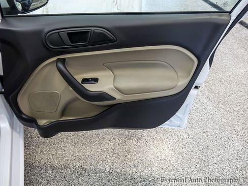 Used 2019 Ford Fiesta SE image 24