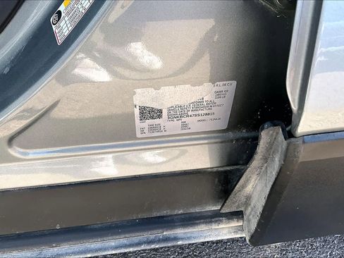 Used 2025 Chevrolet Blazer LT image 36