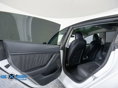 Used 2023 Tesla Model 3 Standard Range RWD image 24