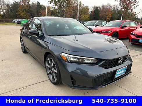 Certified 2025 Honda Civic Sport Touring image 8