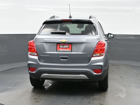 Used 2020 Chevrolet Trax LT w/ LPO, Cargo Package AWD/4WD image 5