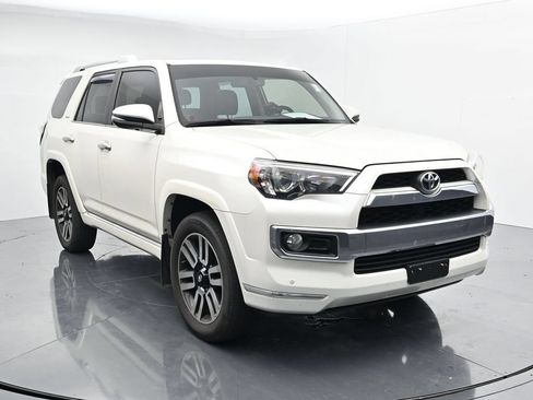 Used 2019 Toyota 4Runner Limited AWD/4WD image 2