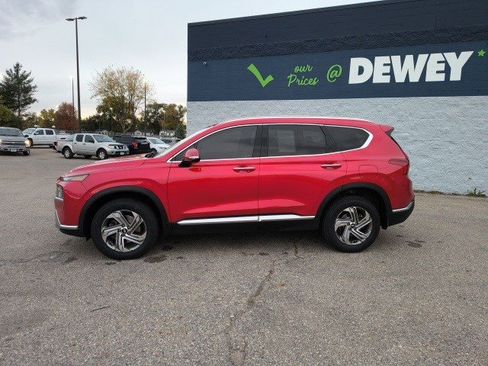 Used 2022 Hyundai Santa Fe SEL w/ Convenience Package image 2