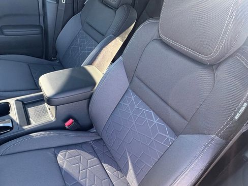 New 2026 Nissan Frontier SV w/ Tow Package image 18