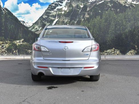 Used 2013 MAZDA MAZDA3 i Sport image 10