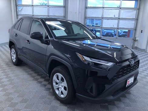 Certified 2025 Toyota RAV4 LE image 35