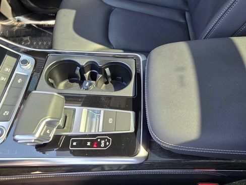 Used 2025 Audi Q7 3.0T Premium Plus AWD/4WD image 24