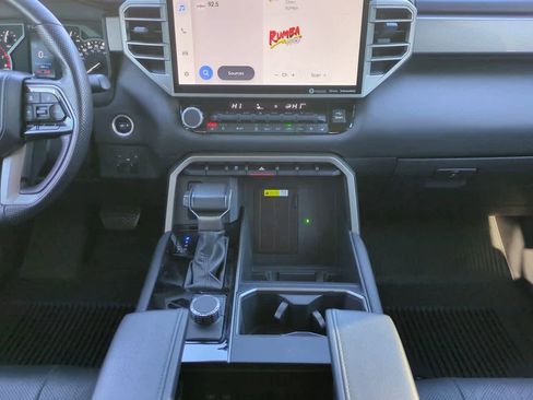 Used 2023 Toyota Tundra Limited w/ Power Package image 18