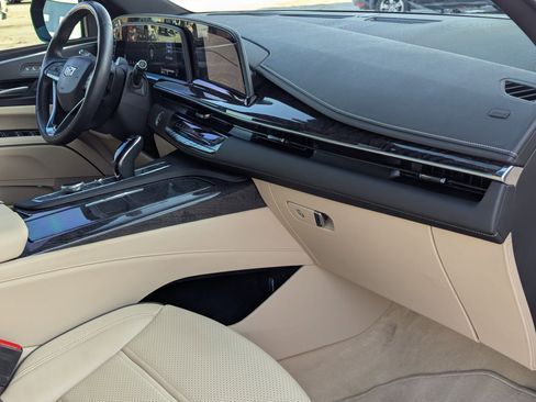 Used 2023 Cadillac Escalade Premium Luxury w/ LPO, Floor Liner Package image 32
