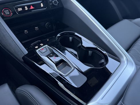 Certified 2025 Audi SQ5 Premium Plus AWD/4WD image 8