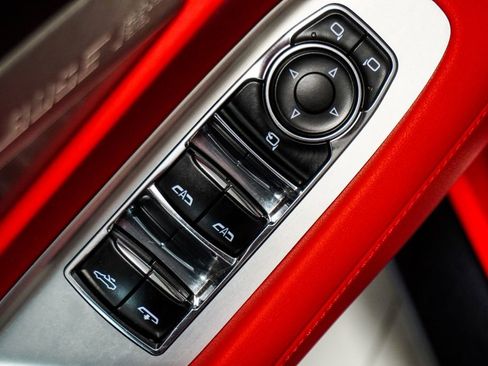 Used 2023 Chevrolet Corvette Stingray Preferred Conv w/ 2LT image 19