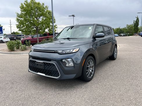 Used 2021 Kia Soul S FWD image 14