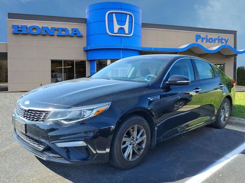 Used 2019 Kia Optima LX FWD image 1