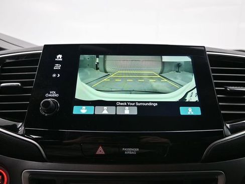 Used 2022 Honda Pilot Sport image 16