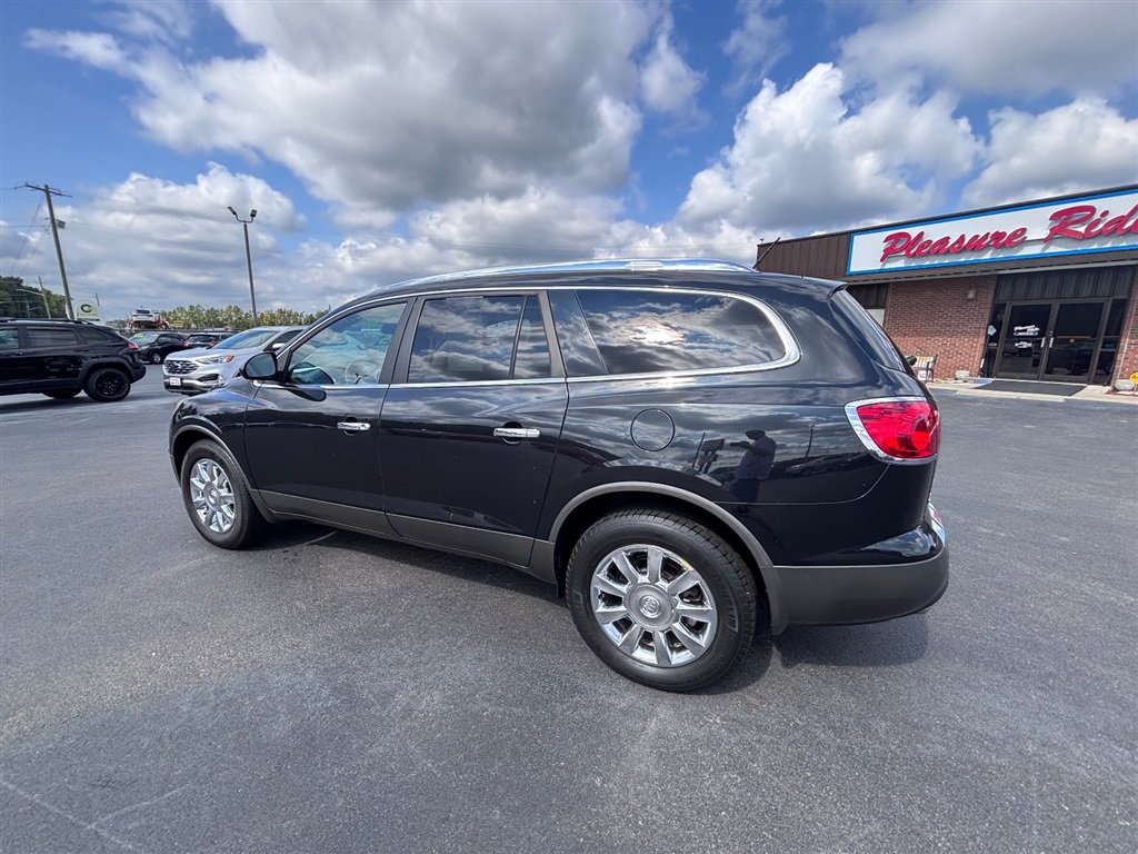 Used 2011 Buick Enclave CXL w/ Trailering Provision Package FWD image 3