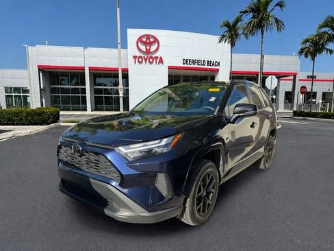 Used 2023 Toyota RAV4 XLE w/ Convenience Package FWD image 3