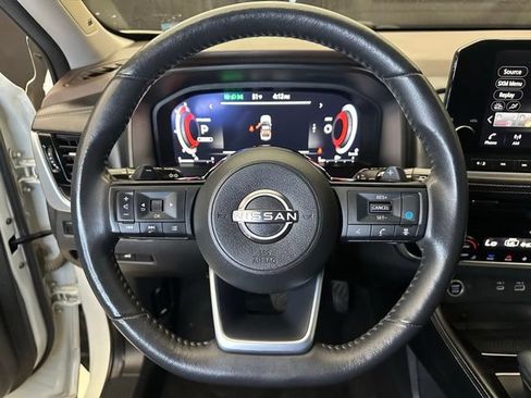 Used 2023 Nissan Rogue Platinum w/ Platinum Premium Package AWD/4WD image 25