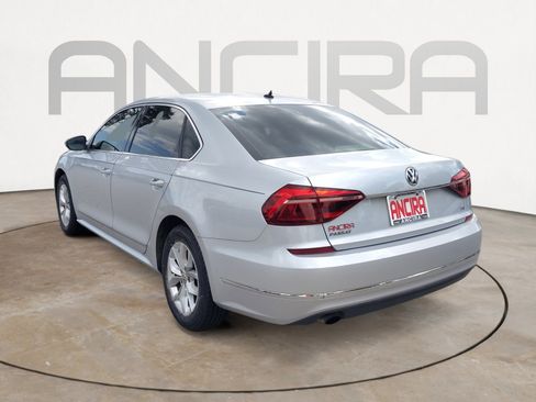 Used 2017 Volkswagen Passat 1.8T S FWD image 8