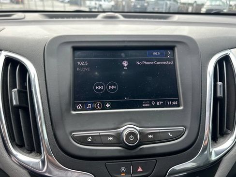 Used 2024 Chevrolet Equinox LS w/ LS Convenience Package FWD image 9