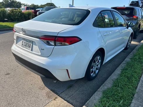 Used 2023 Toyota Corolla LE FWD image 3
