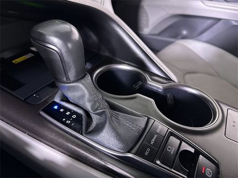 Used 2024 Toyota Camry XSE image 16