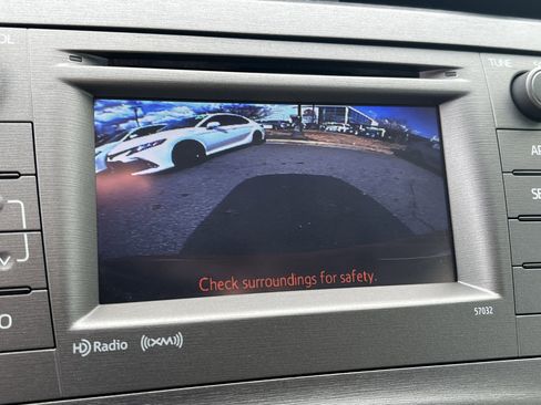 Used 2015 Toyota Prius Persona Series image 7