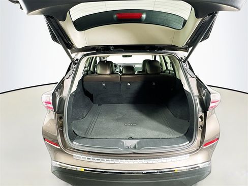 Used 2017 Nissan Murano Platinum w/ Platinum Technology Package image 27