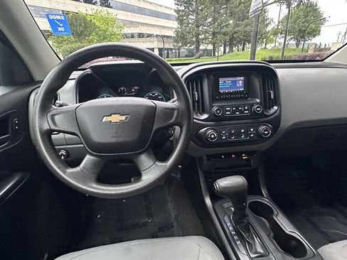 Used 2015 Chevrolet Colorado W/T image 16