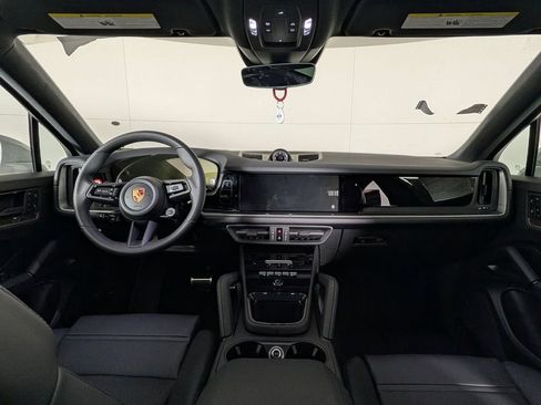 New 2026 Porsche Cayenne S image 20