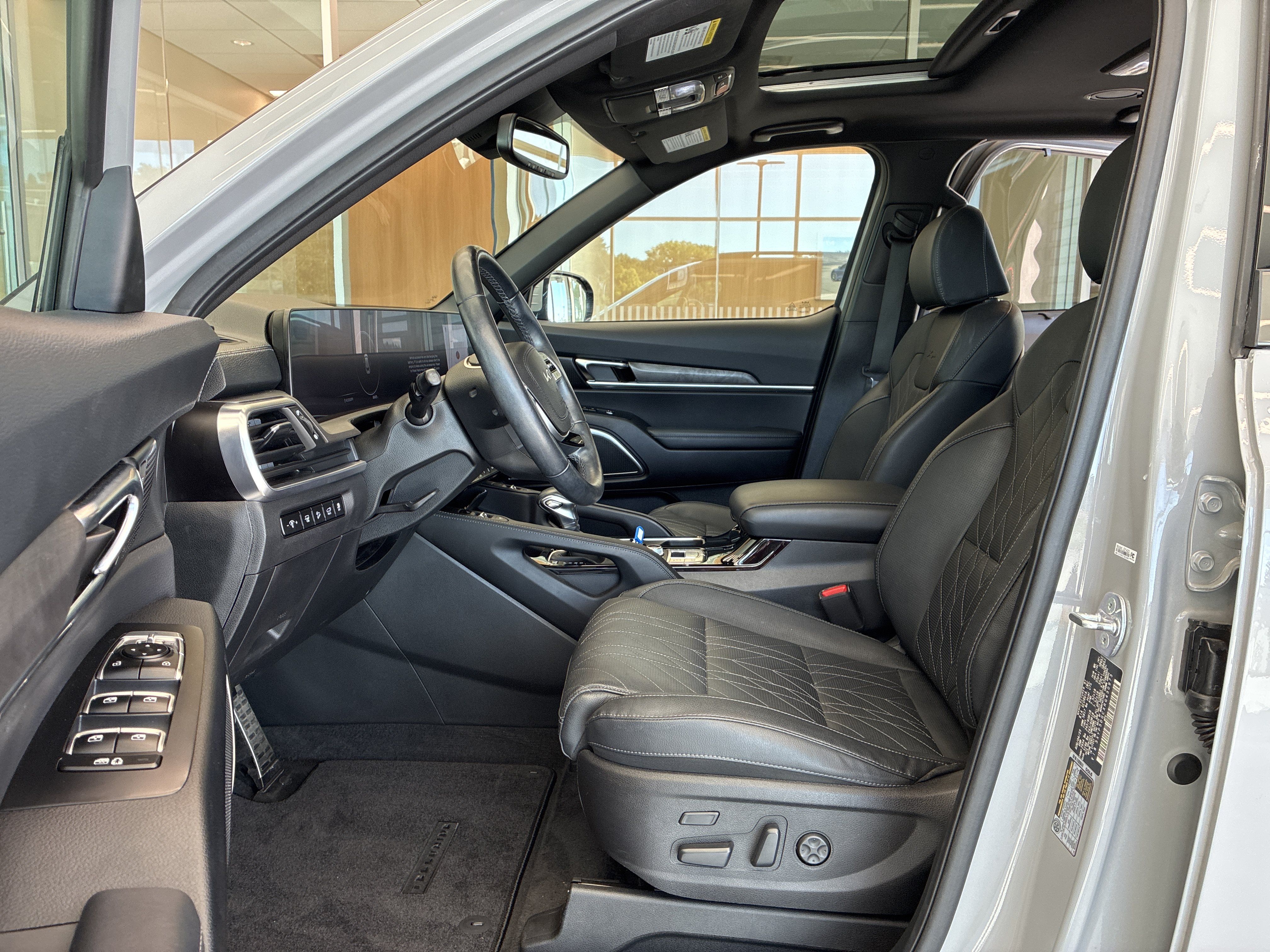 Certified 2024 Kia Telluride SX X-Pro AWD/4WD image 16