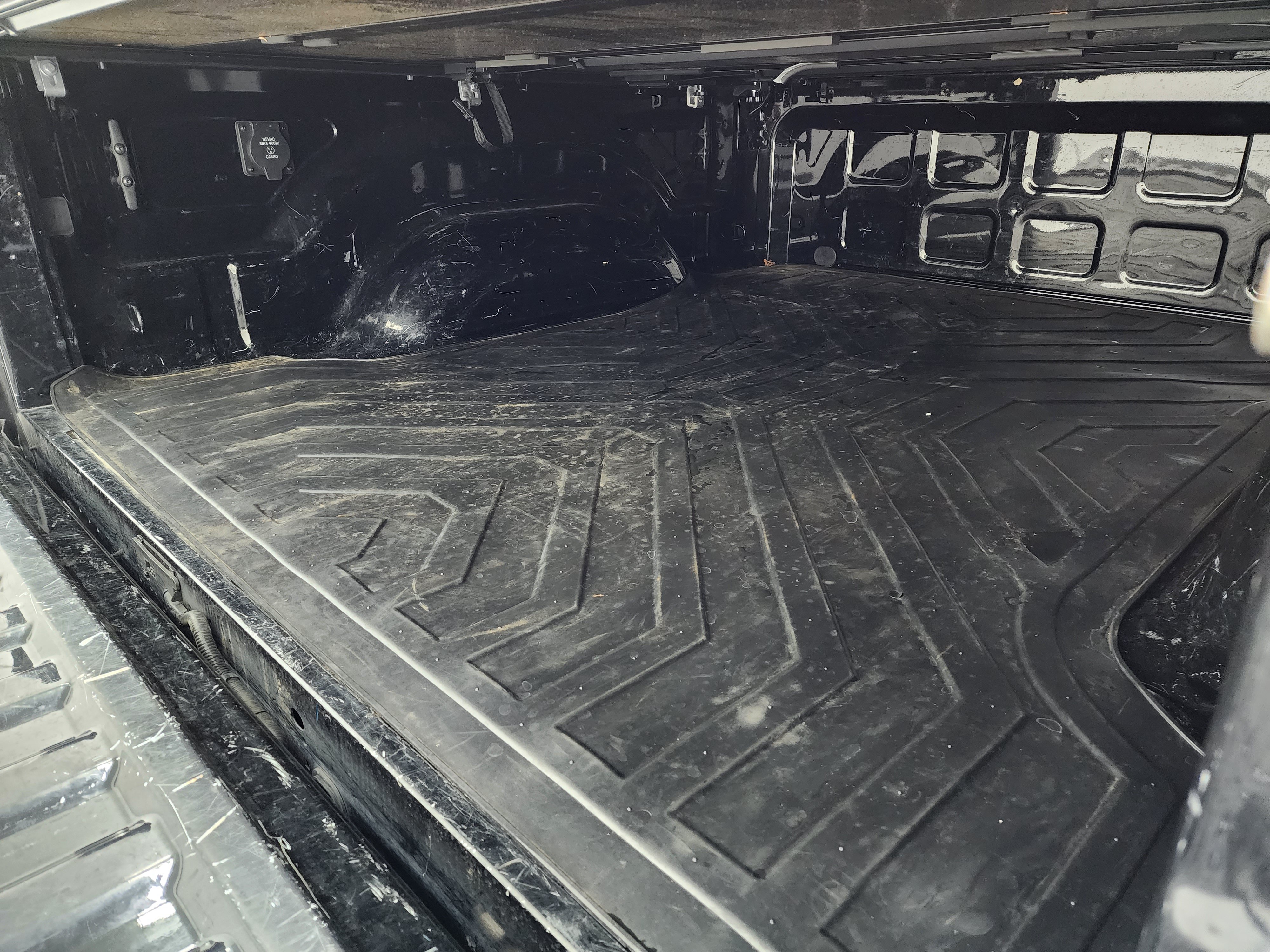 Used 2024 RAM 2500 Laramie w/ Protection Group AWD/4WD image 5
