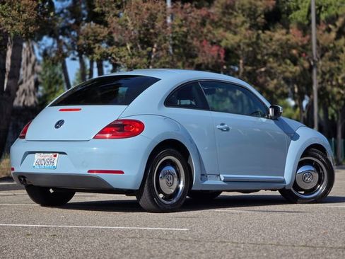 Used 2012 Volkswagen Beetle 2.5 FWD image 11
