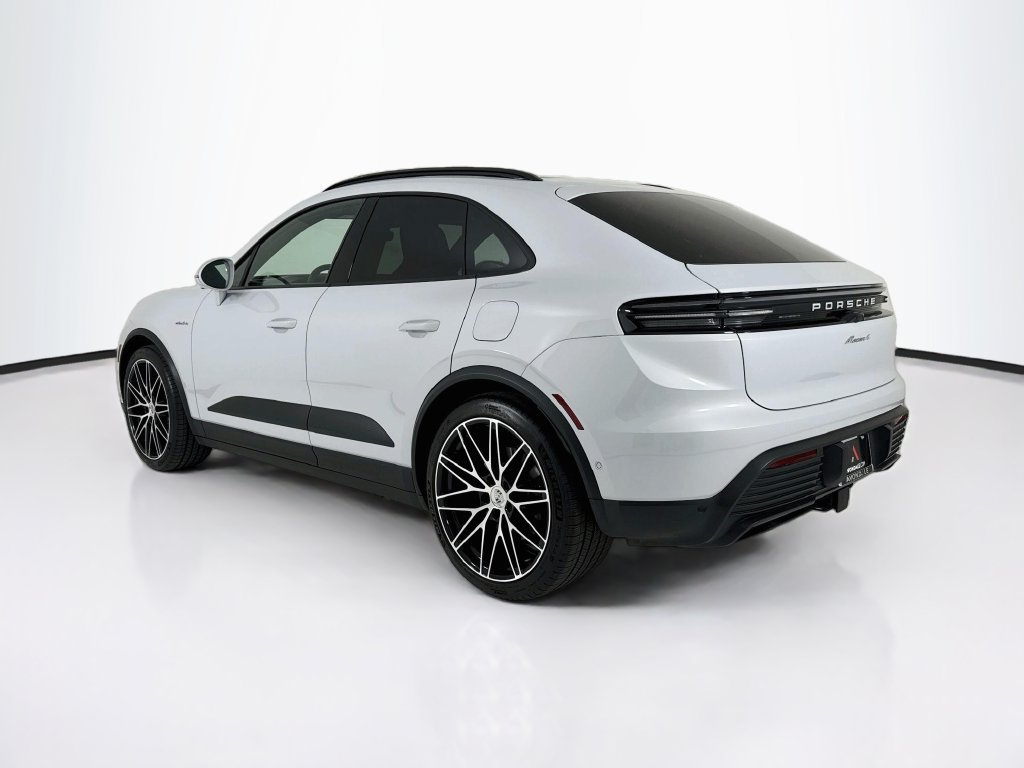 Certified 2024 Porsche Macan 4 Electric AWD/4WD image 3