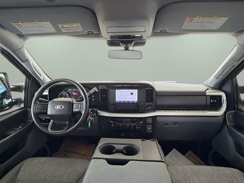 Used 2023 Ford F250 XLT AWD/4WD image 38