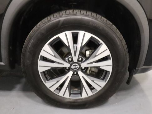 Used 2023 Nissan Rogue SV AWD/4WD image 28