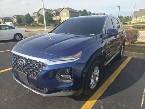 Used 2020 Hyundai Santa Fe SE w/ Cargo Package AWD/4WD image 3