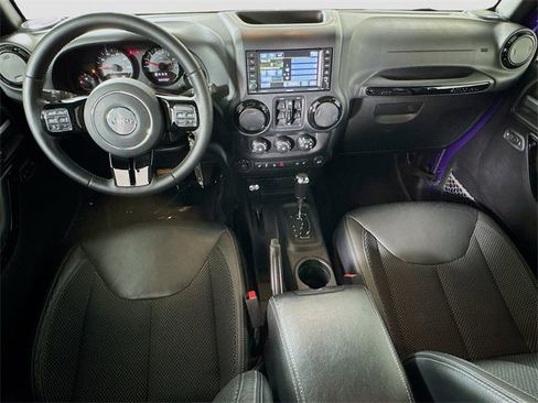 Used 2016 Jeep Wrangler Unlimited Sahara image 24