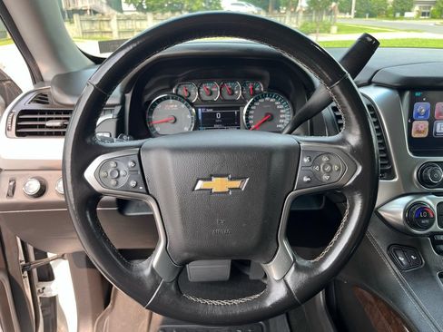 Used 2016 Chevrolet Tahoe LT w/ Luxury Package AWD/4WD image 16