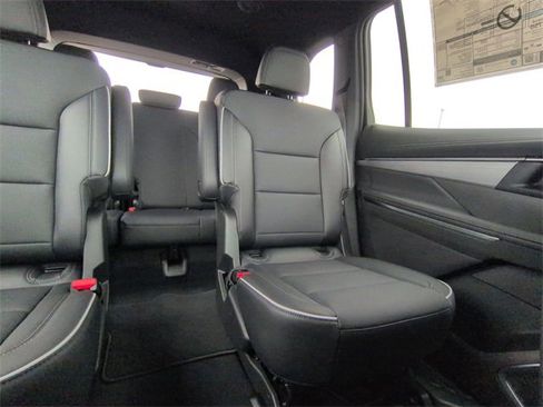 New 2026 Buick Enclave Preferred w/ Power Package image 6