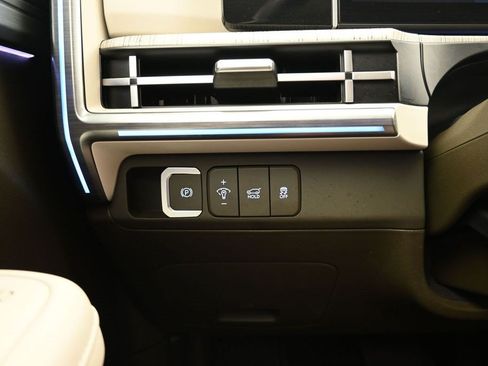 Used 2024 Hyundai Santa Fe Calligraphy FWD image 18