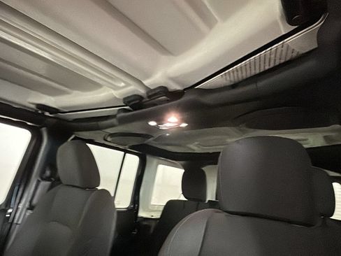 Used 2023 Jeep Wrangler Unlimited w/ Cold Weather Group AWD/4WD image 14