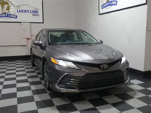 Used 2023 Toyota Camry XLE w/ Cold Weather Package AWD/4WD image 5