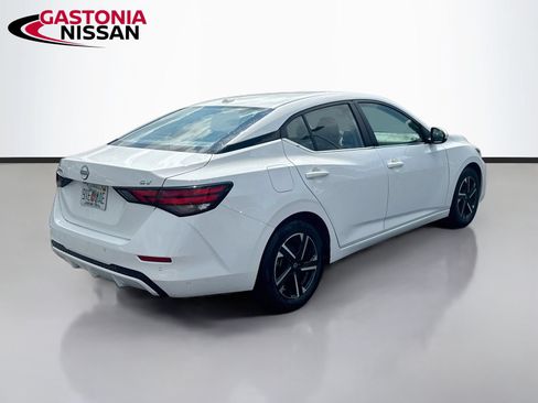 Used 2024 Nissan Sentra SV FWD image 7