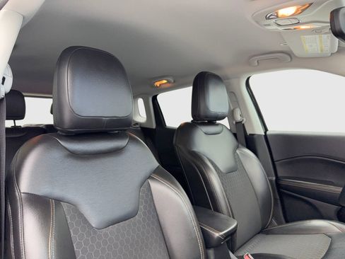 Used 2018 Jeep Compass Latitude w/ Popular Equipment Group image 38