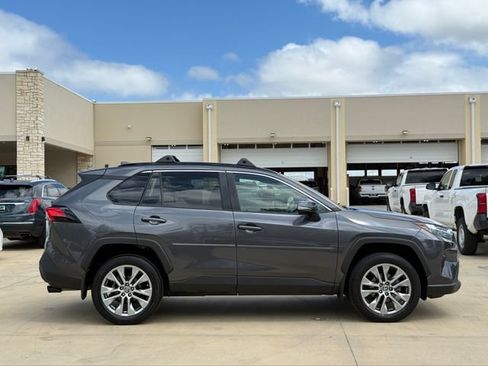 Used 2024 Toyota RAV4 XLE Premium FWD image 5