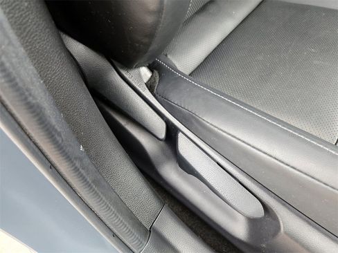 Used 2023 Toyota Prius XLE image 29