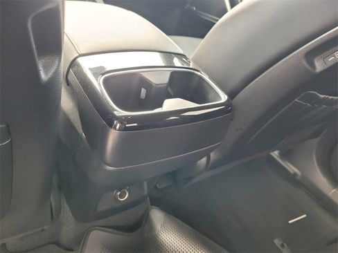 Used 2023 Kia Telluride S w/ S Sunroof Package image 9