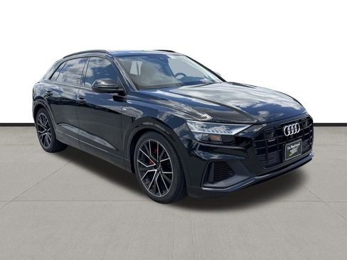 Used 2023 Audi Q8 Prestige AWD/4WD image 3